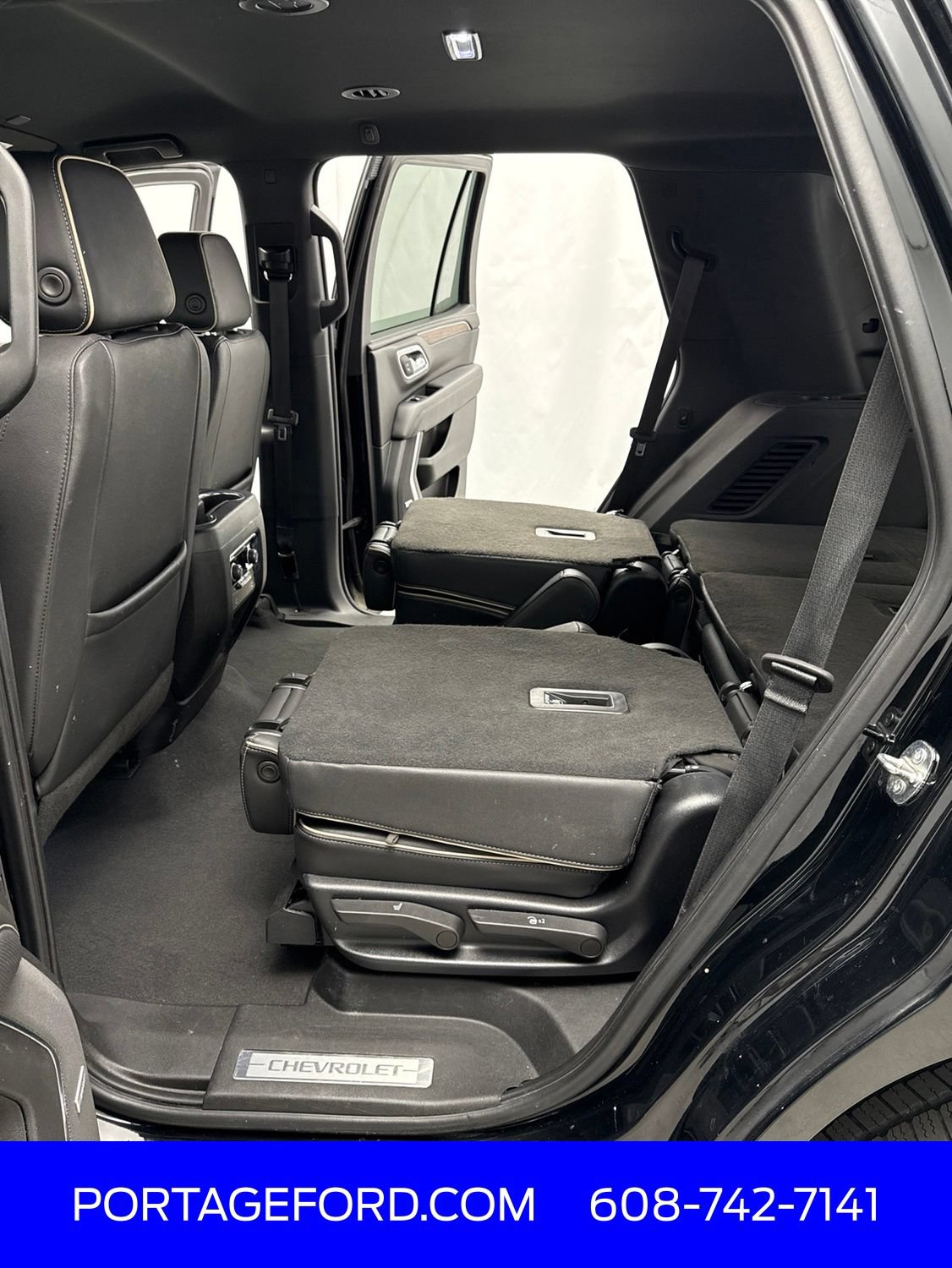 Used 2023 Chevrolet Tahoe Premier AWD/4WD image 40