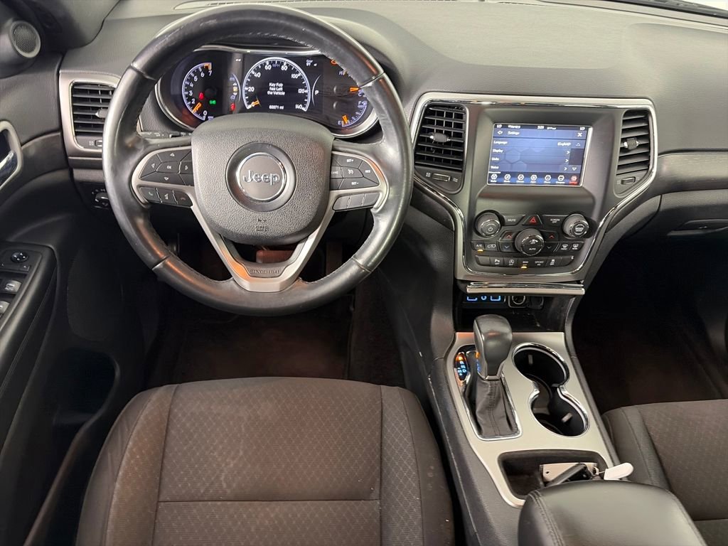 Used 2018 Jeep Grand Cherokee Laredo AWD/4WD image 14