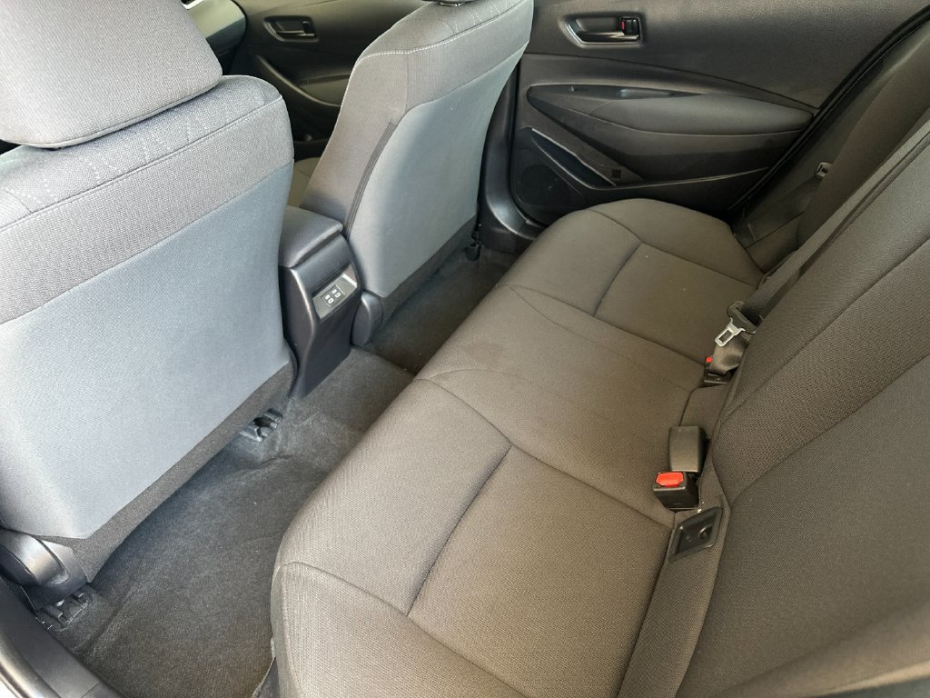 Used 2025 Toyota Corolla LE FWD image 11