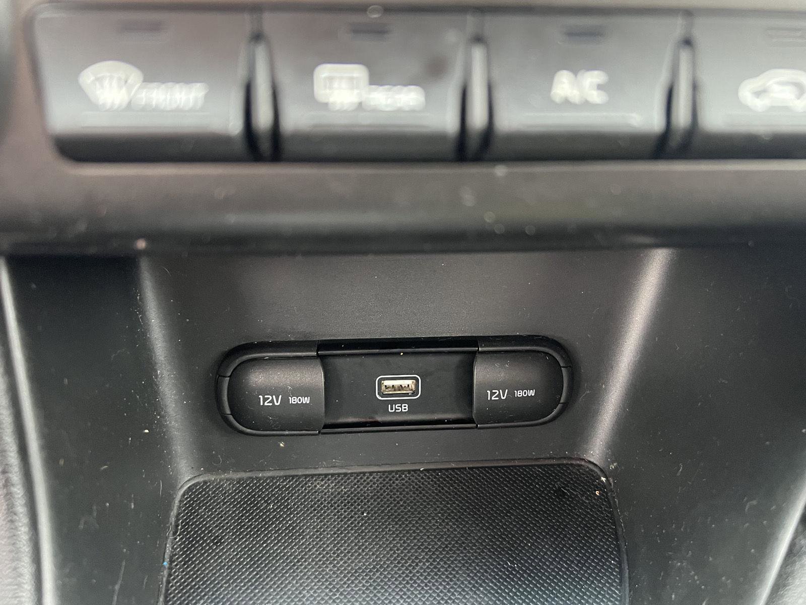 Used 2020 Kia Sportage LX image 14