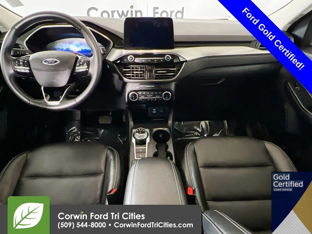 Certified 2022 Ford Escape Titanium w/ Class II Trailer Tow Package image 11