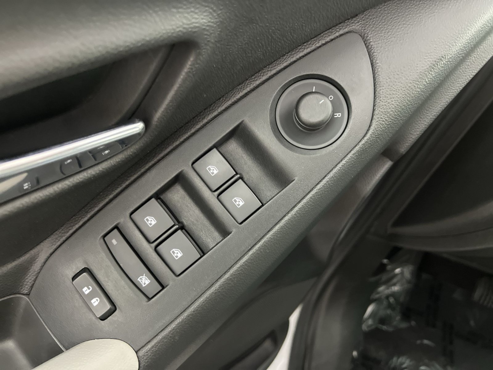 Used 2019 Chevrolet Trax LS w/ Tint and Cruise Package AWD/4WD image 15