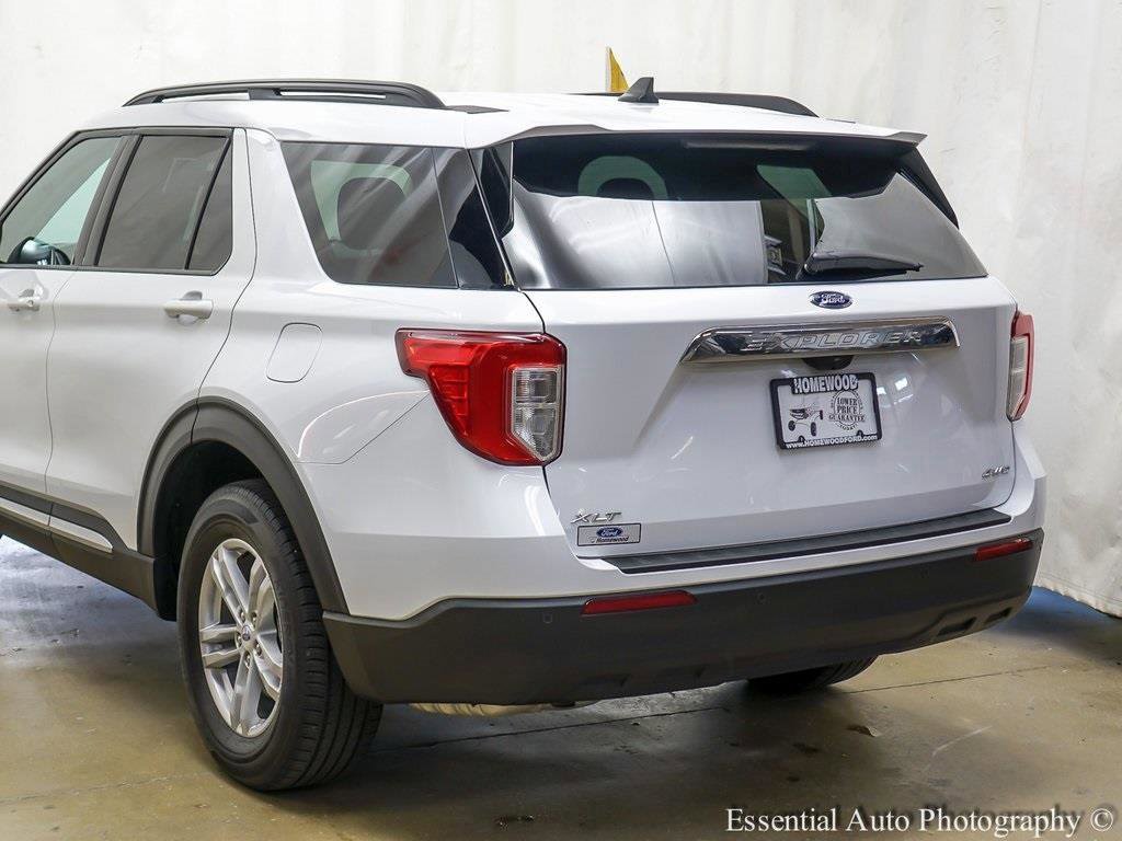 Certified 2022 Ford Explorer XLT image 4