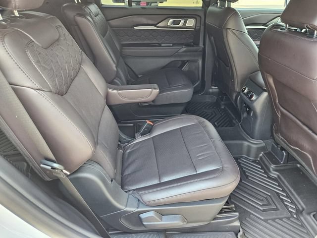 Certified 2025 Ford Explorer Platinum w/ Ultimate Package RWD image 18