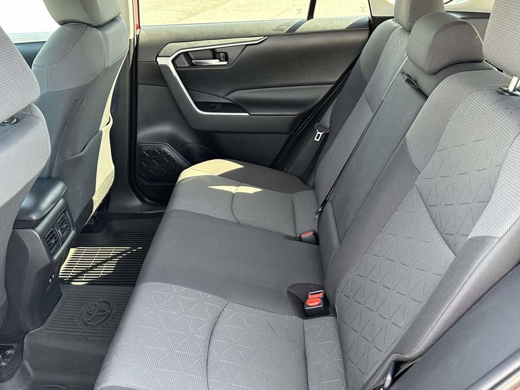 Used 2020 Toyota RAV4 XLE w/ Convenience Package AWD/4WD image 12
