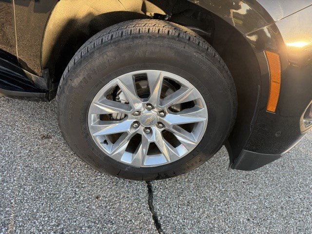 Used 2025 Chevrolet Tahoe Premier AWD/4WD image 46