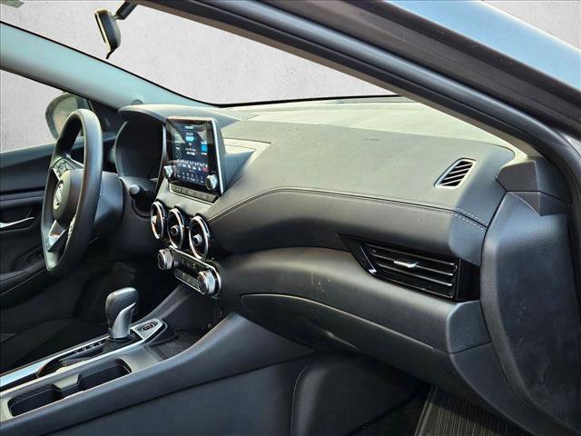 Used 2025 Nissan Sentra SV image 17