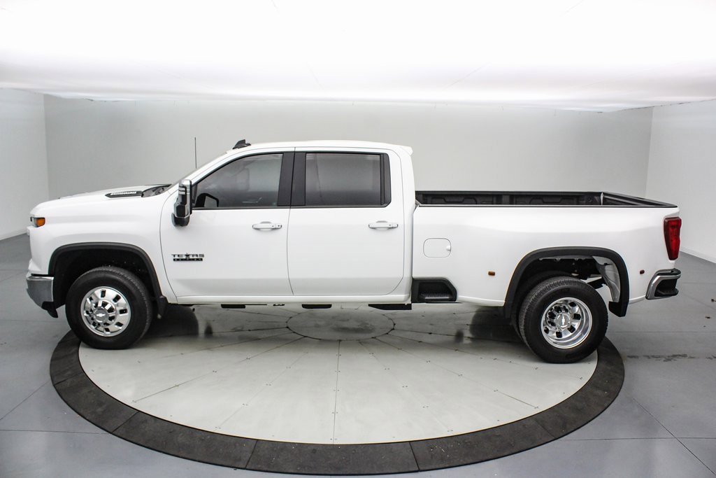 Used 2025 Chevrolet Silverado 3500 LT w/ Texas Edition image 8