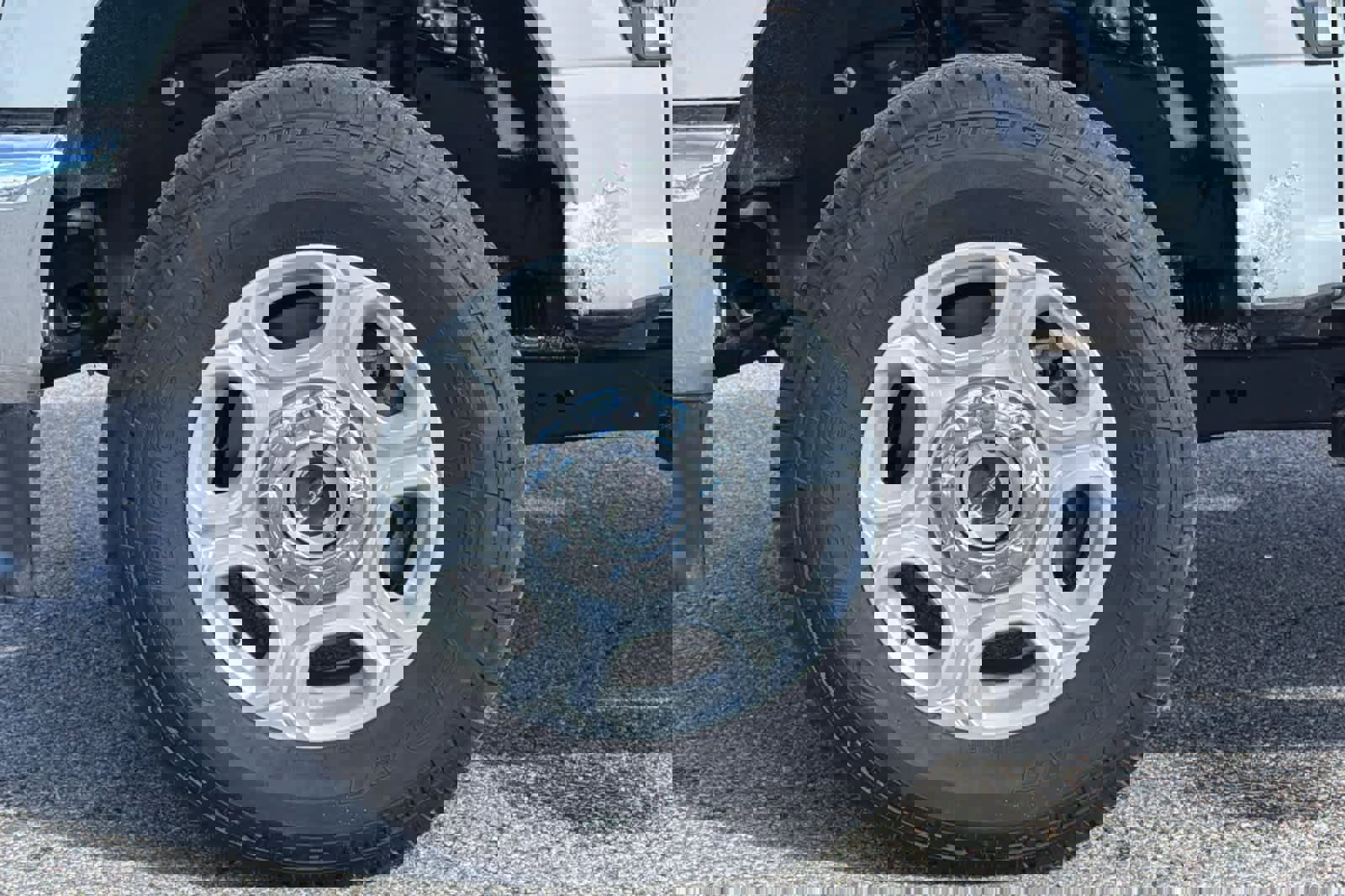 Certified 2025 Ford F250 XLT w/ FX4 Off-Road Package image 25