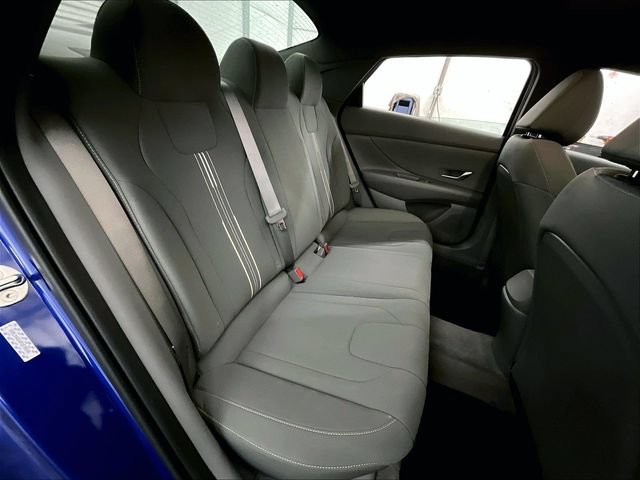 Used 2023 Hyundai Elantra SEL FWD image 26