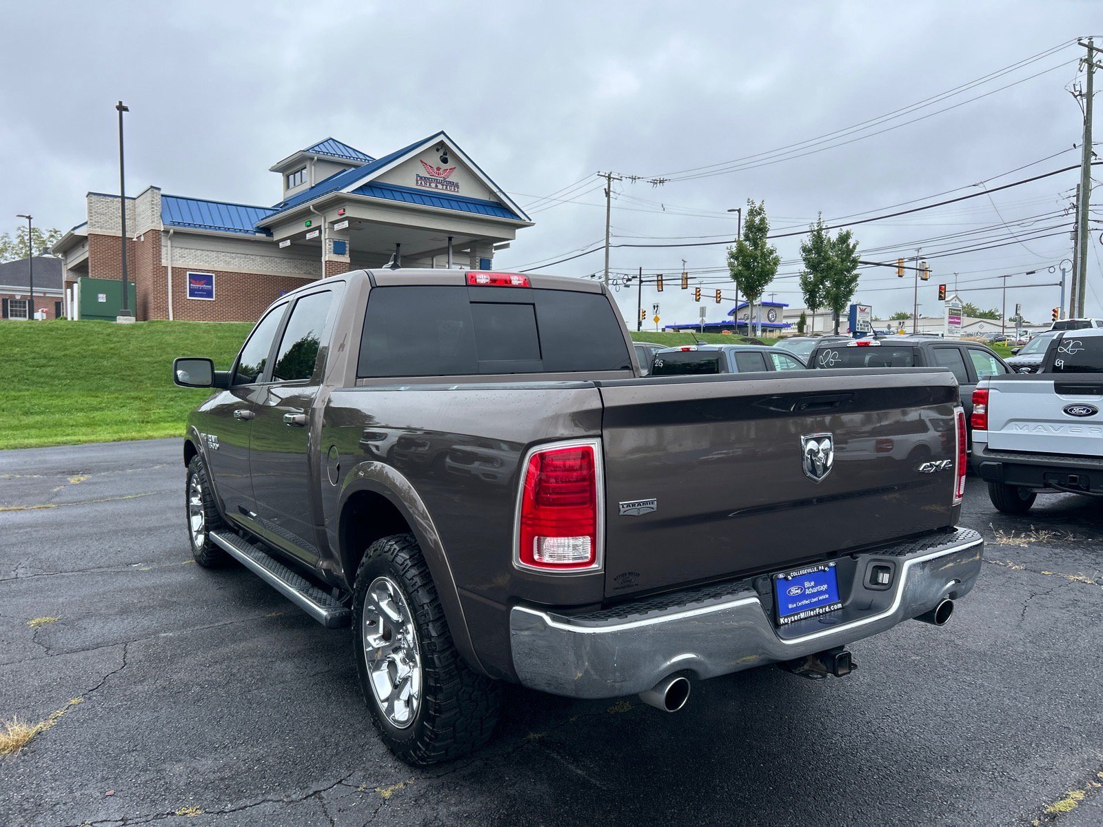 Used 2018 RAM 1500 Laramie w/ Convenience Group AWD/4WD image 10