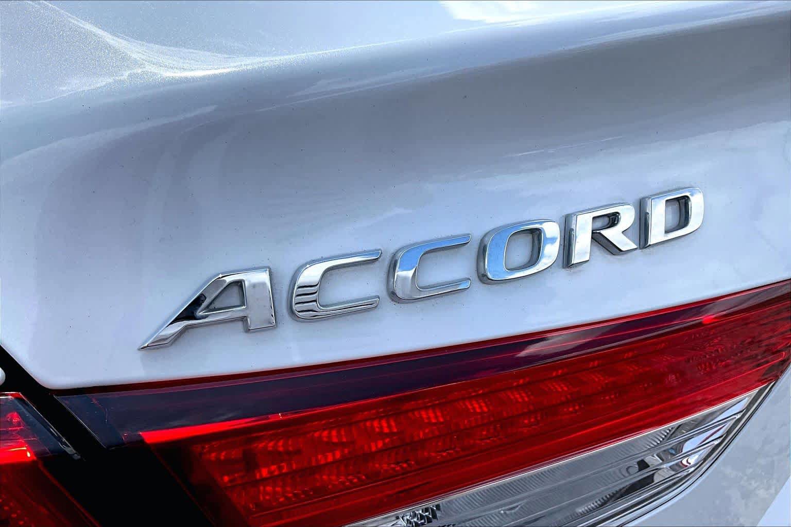 Used 2021 Honda Accord EX-L image 10
