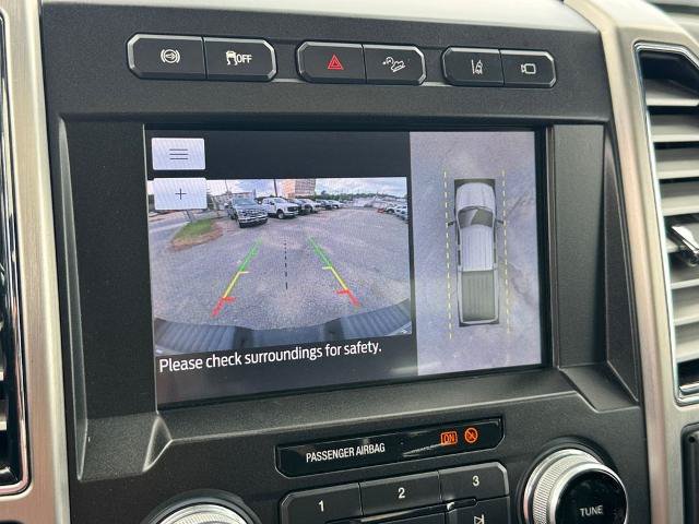 Certified 2020 Ford F250 Platinum w/ FX4 Off-Road Package AWD/4WD image 21