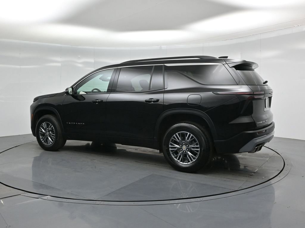 Used 2024 Chevrolet Traverse LT image 17