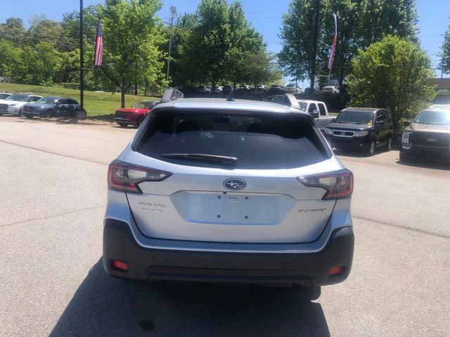 Used 2023 Subaru Outback Premium AWD/4WD image 4