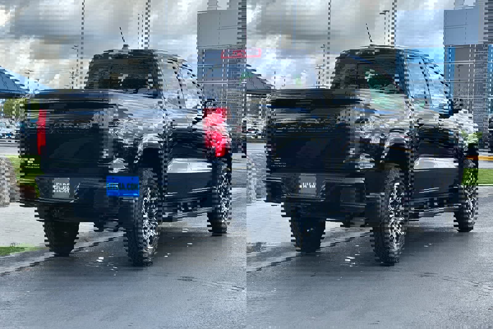 Used 2024 Chevrolet Colorado Z71 w/ Z71 Convenience Package 2 image 5