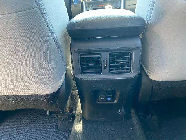 Used 2022 Toyota RAV4 XLE AWD/4WD image 30