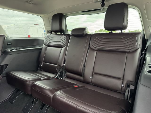 Certified 2025 Ford Expedition Platinum w/ Platinum Ultimate Package image 30