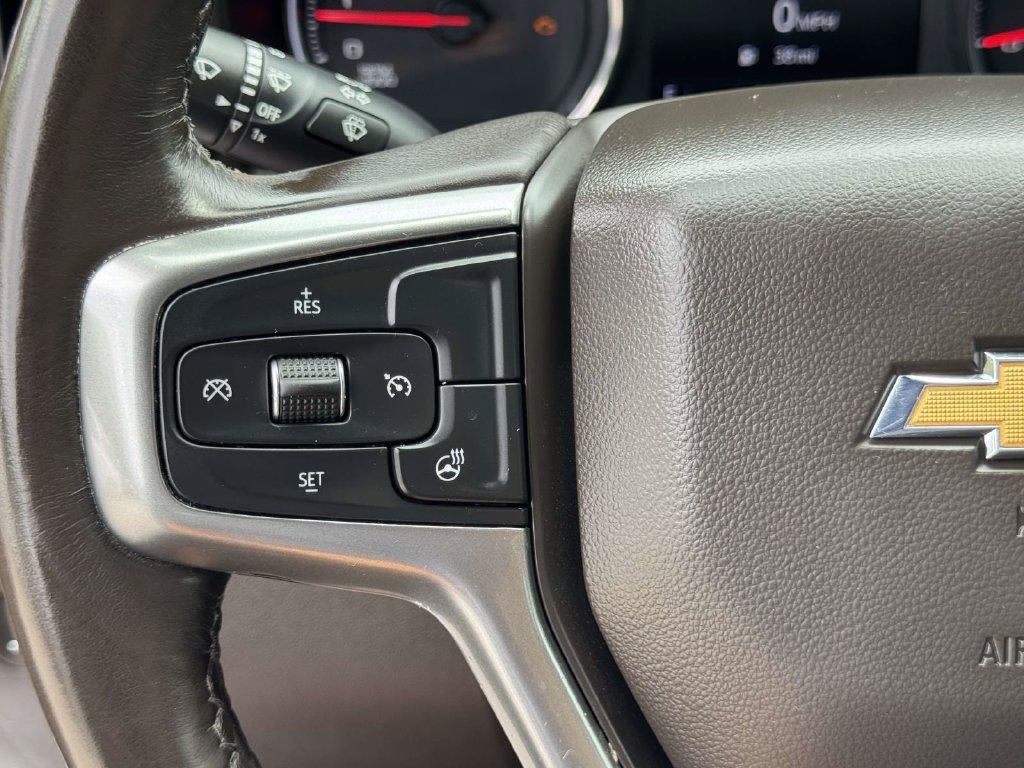 Used 2021 Chevrolet Silverado 1500 LTZ w/ Z71 Off-Road Package AWD/4WD image 13