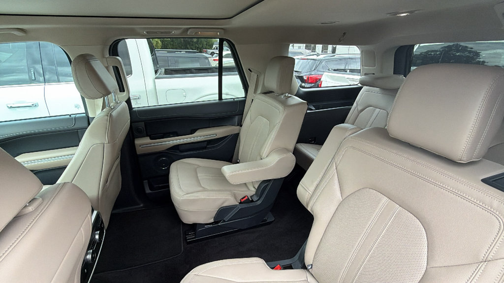 Certified 2023 Ford Expedition Limited RWD image 13