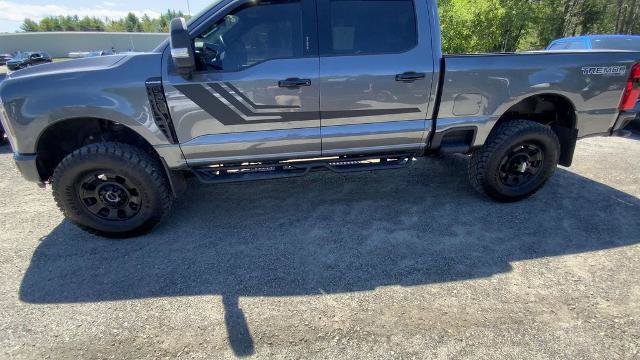 Certified 2026 Ford F350 Platinum w/ Tremor Off-Road Package AWD/4WD image 5