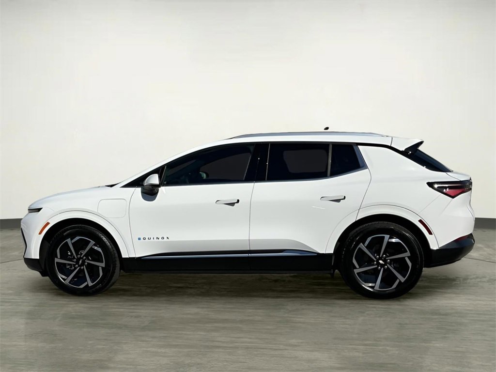Used 2025 Chevrolet Equinox EV LT image 4