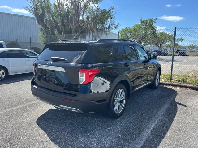 Certified 2024 Ford Explorer XLT w/ Equipment Group 202A image 3