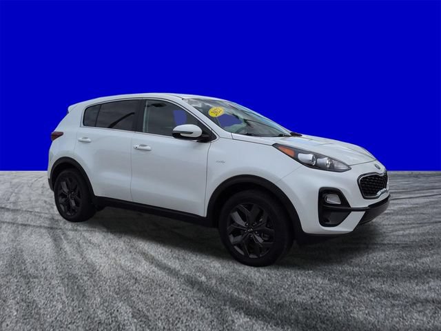 Used 2022 Kia Sportage LX w/ LX AWD Value Edition Package image 2