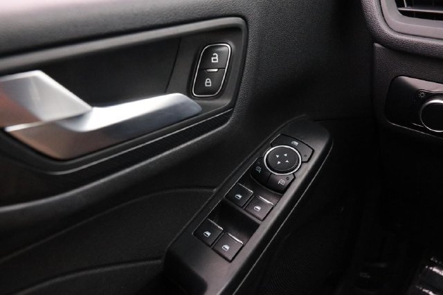 Certified 2025 Ford Escape ST-Line FWD image 22