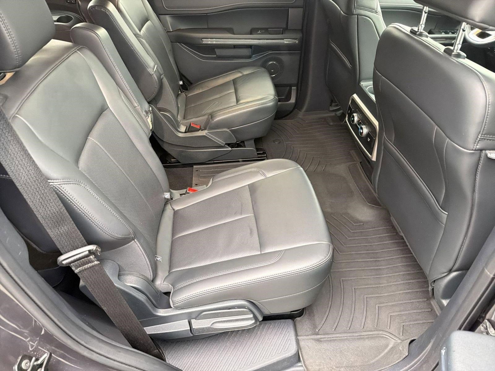 Certified 2024 Ford Expedition XLT RWD image 29