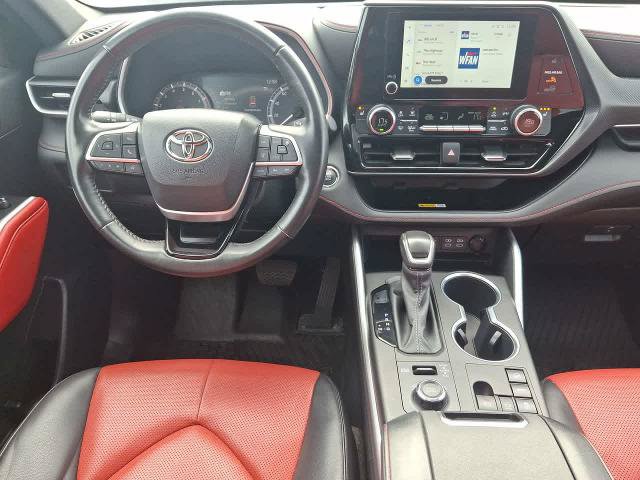 Used 2023 Toyota Highlander L AWD/4WD image 27
