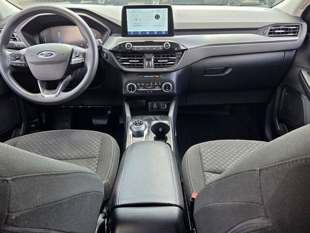 Certified 2025 Ford Escape Active AWD/4WD image 8