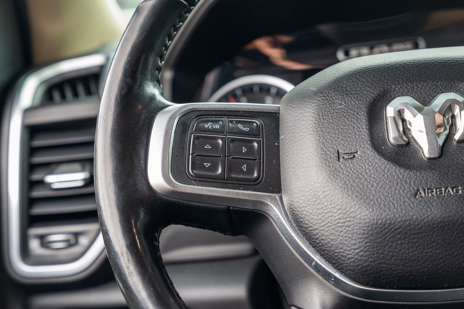 Used 2020 RAM 2500 Laramie image 33