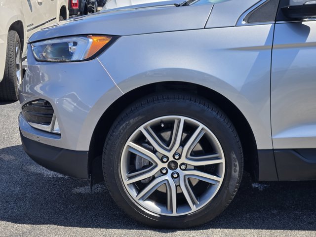 Certified 2023 Ford Edge Titanium AWD/4WD image 9