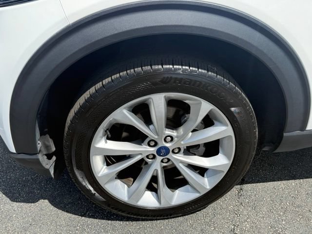 Certified 2023 Ford Explorer Platinum w/ Technology Package AWD/4WD image 22