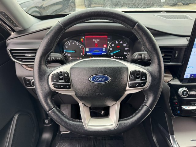 Certified 2023 Ford Explorer Limited w/ Limited Technology Package image 23