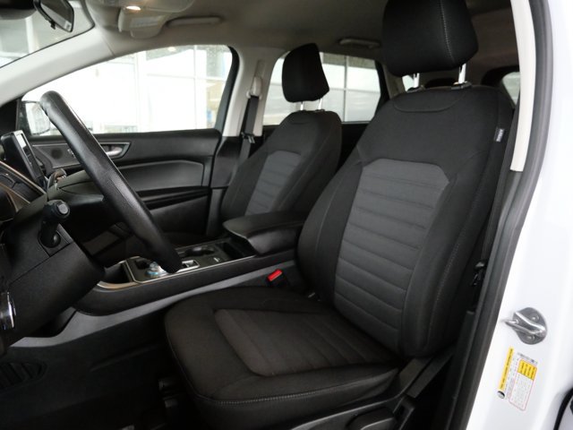 Certified 2024 Ford Edge SE w/ Black Appearance Package AWD/4WD image 9