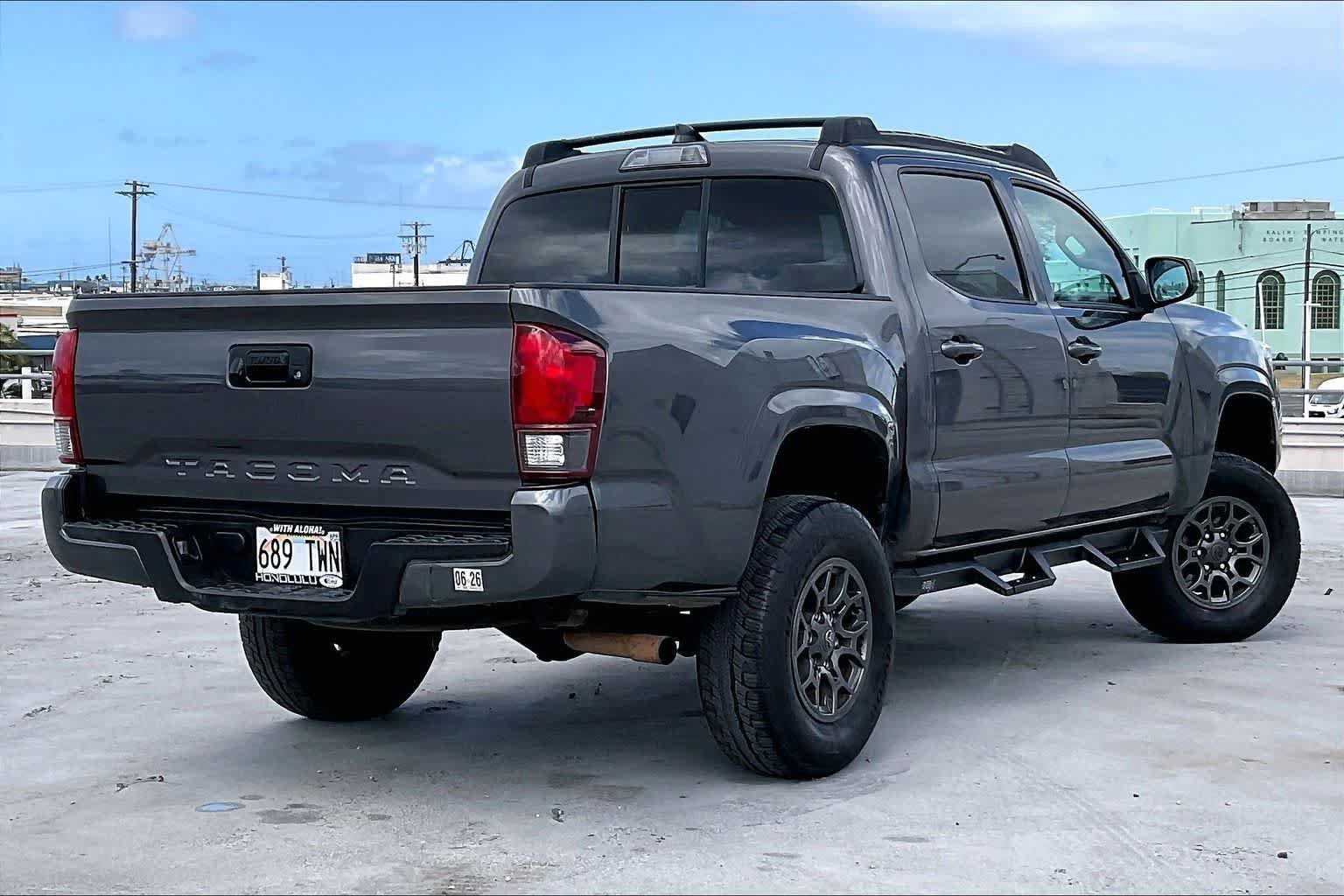 Used 2018 Toyota Tacoma SR5 RWD image 22