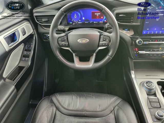 Certified 2022 Ford Explorer Platinum w/ Equipment Group 601A image 28