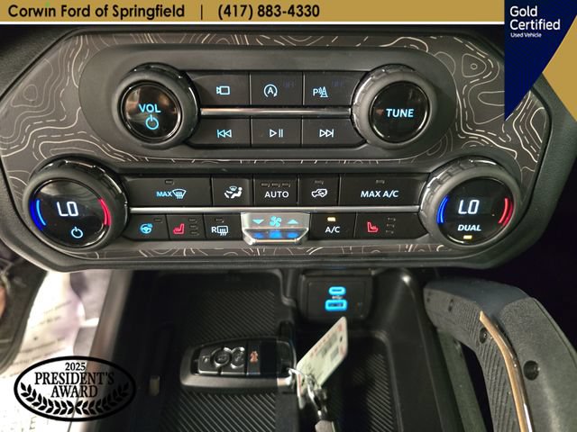 Certified 2025 Ford Bronco Outer Banks w/ Sasquatch Package AWD/4WD image 27
