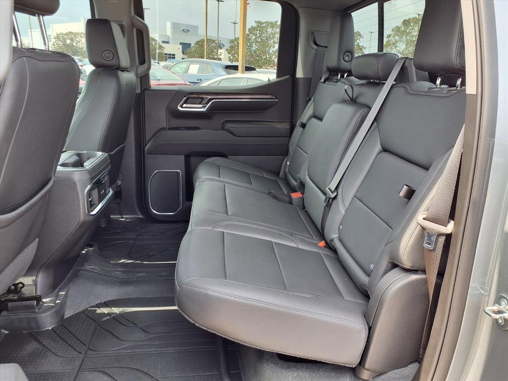 Used 2023 Chevrolet Silverado 1500 LTZ w/ LTZ Premium Package image 26