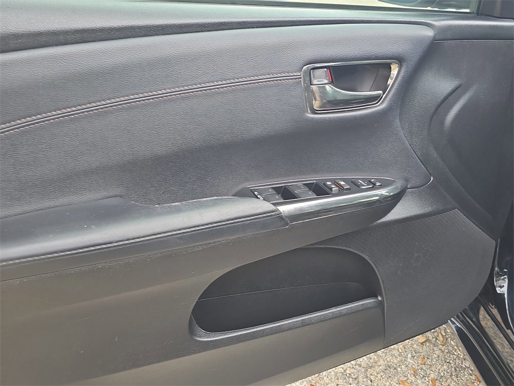 Used 2018 Toyota Avalon XLE image 15