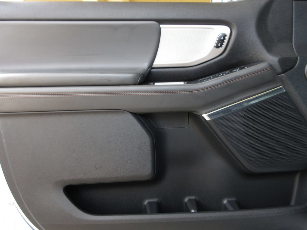 Certified 2025 Ford Expedition Max Active AWD/4WD image 10