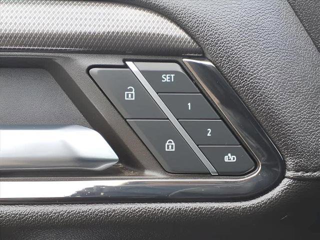 Used 2024 GMC Sierra 1500 AT4 w/ Technology Package image 18