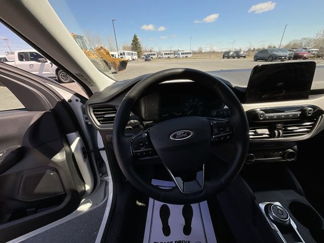 Certified 2022 Ford Escape SE w/ Cold Weather Package AWD/4WD image 15