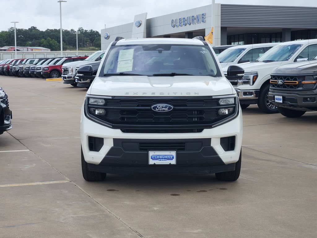 Certified 2025 Ford Expedition Active AWD/4WD image 2