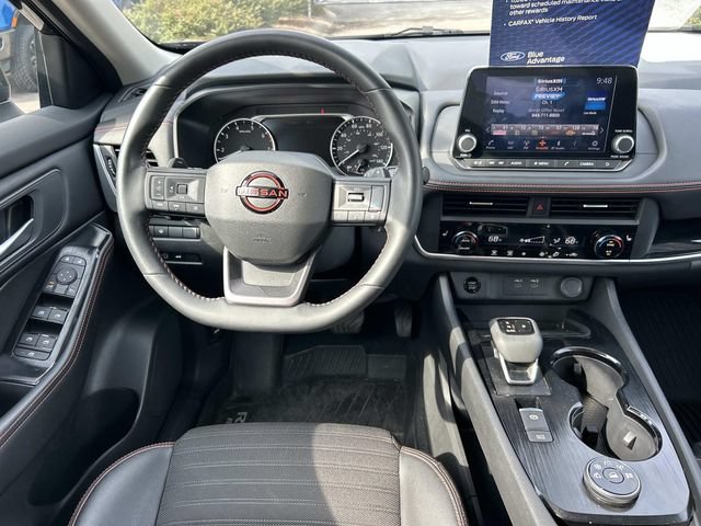 Used 2025 Nissan Rogue SV AWD/4WD image 14