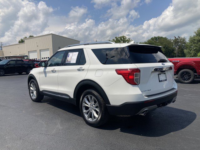 Certified 2022 Ford Explorer Limited w/ Equipment Group 301A AWD/4WD image 4