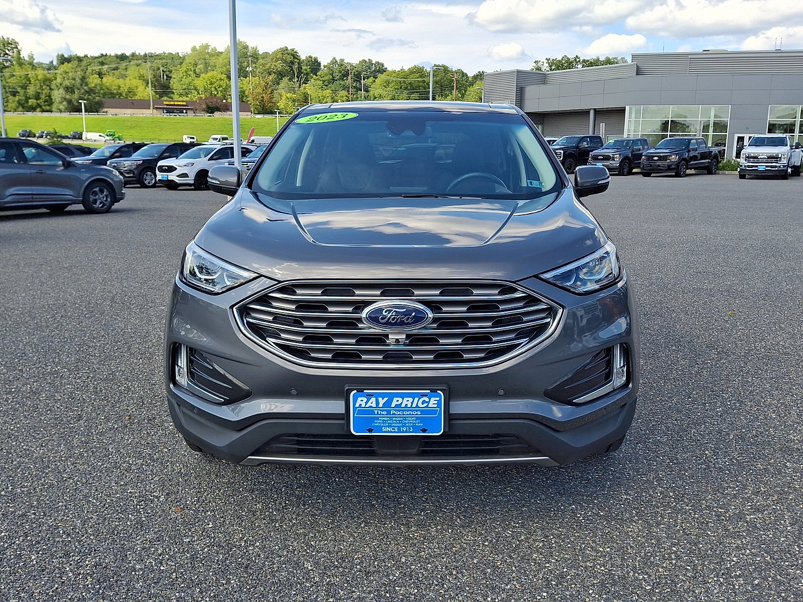 Certified 2023 Ford Edge Titanium w/ Equipment Group 301A AWD/4WD image 2