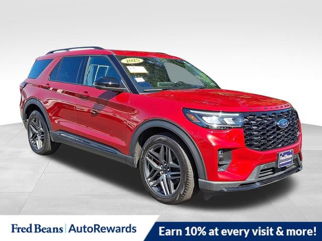 Certified 2025 Ford Explorer ST AWD/4WD image 1